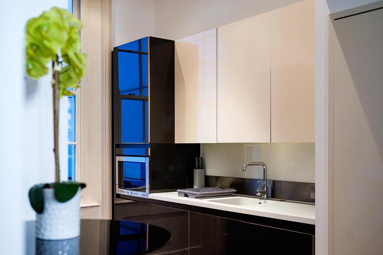 Modern Mayfair Apartments Лондон Экстерьер фото